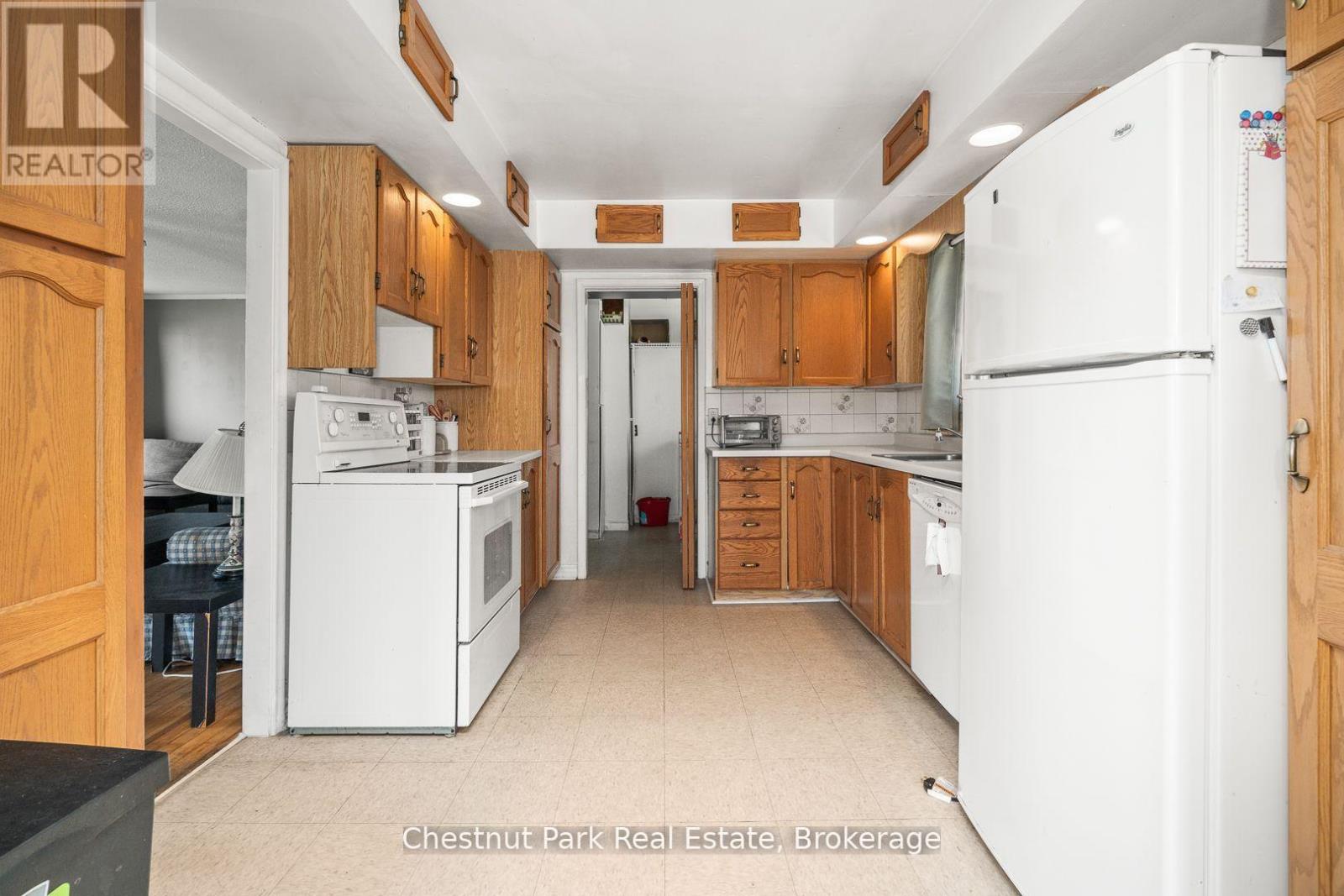 170 Long Point Road, Huntsville, Ontario P0B 1M0 - Photo 39 - X13440854