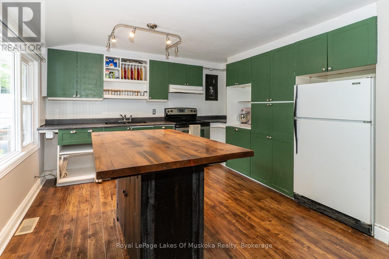 1136 Springdale Shores Private, Bracebridge, Ontario P1L 1W9 - Photo 7 - X13441144