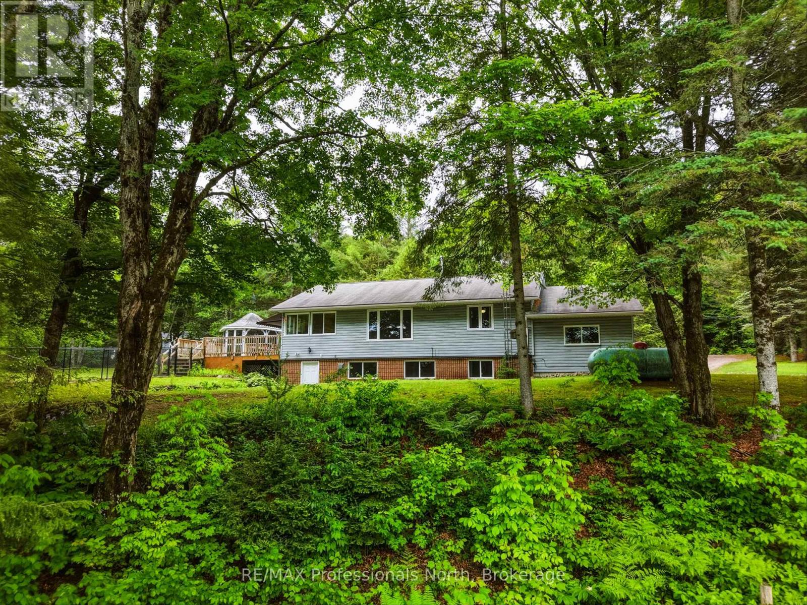 1020 Colony Road, Bracebridge, Ontario  P1L 1X3 - Photo 1 - X13441236