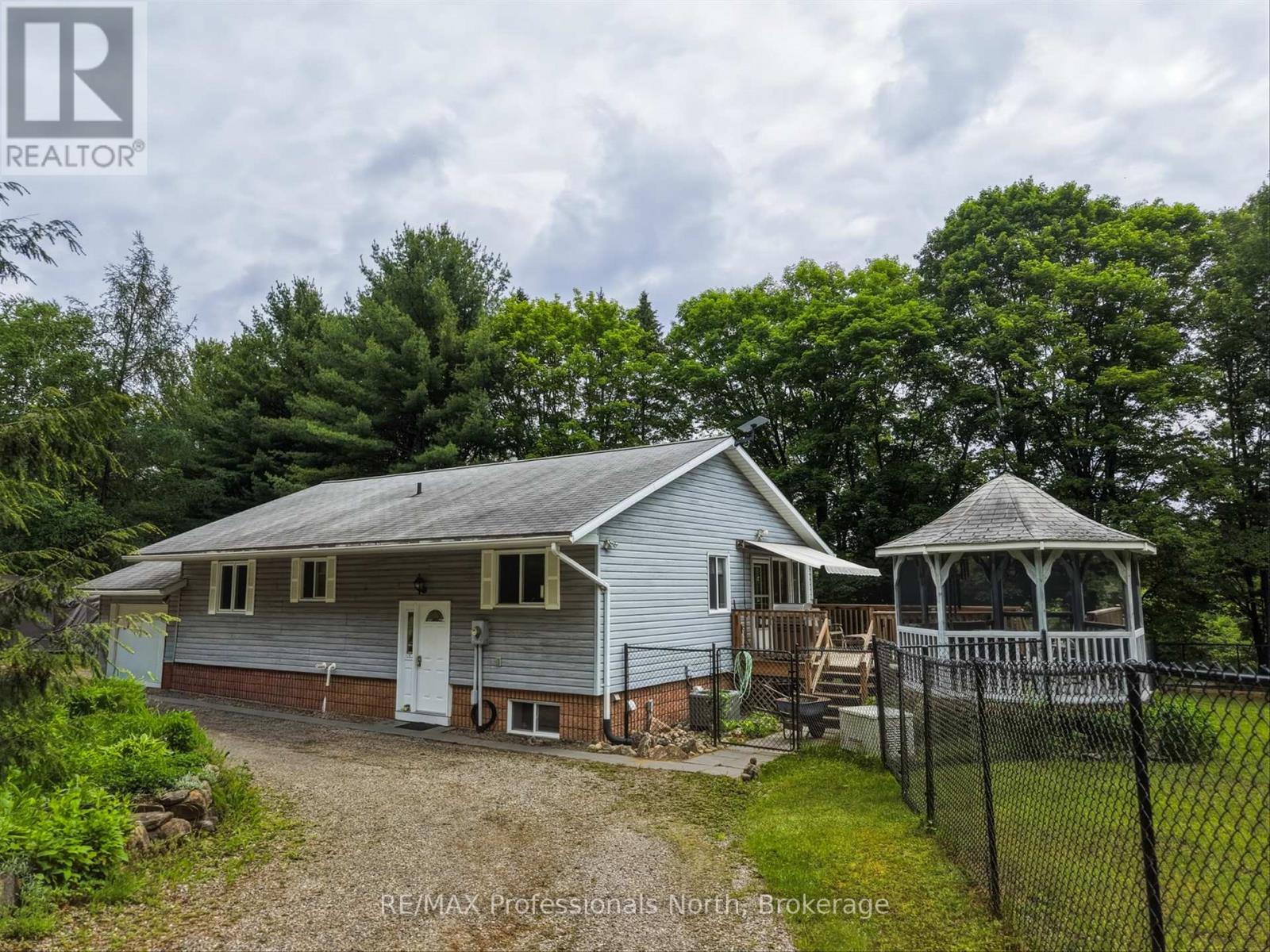 1020 Colony Road, Bracebridge, Ontario  P1L 1X3 - Photo 3 - X13441236