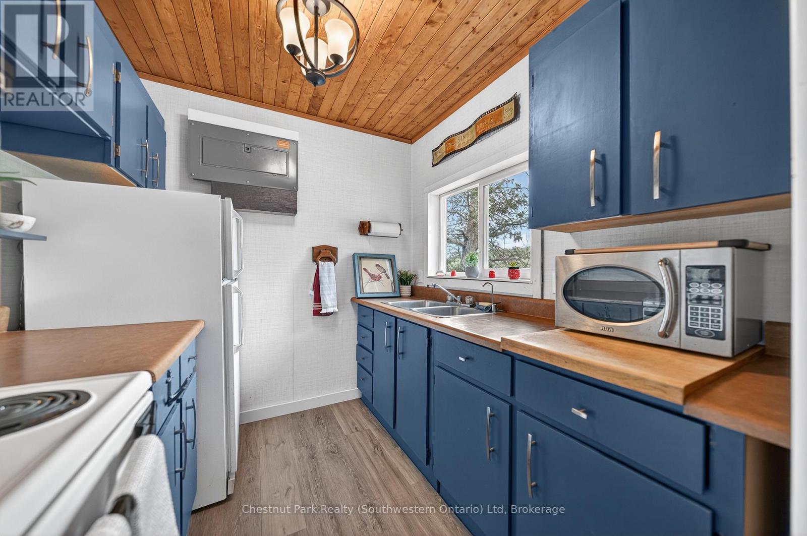 3228 Twelve Mile Bay Road, Georgian Bay, Ontario P0C 1H0 - Photo 15 - X13442096