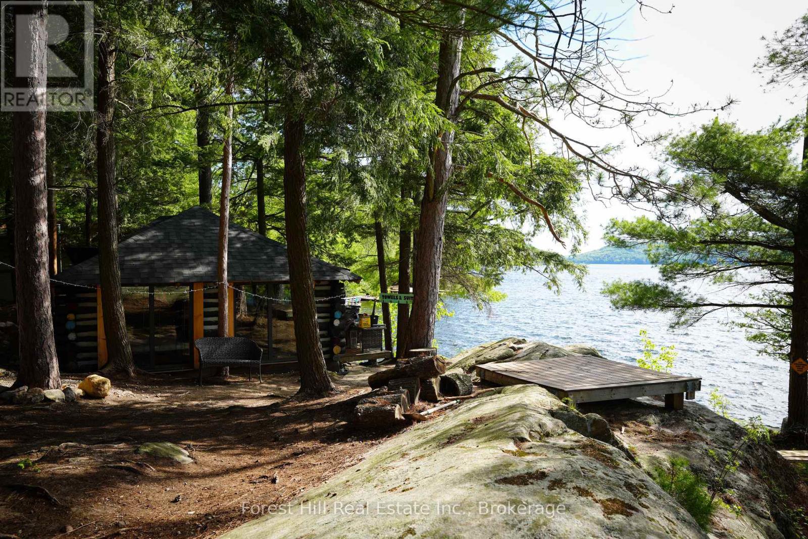 1092 Main Street, Lake Of Bays, Ontario  P0B 1A0 - Photo 9 - X13444468