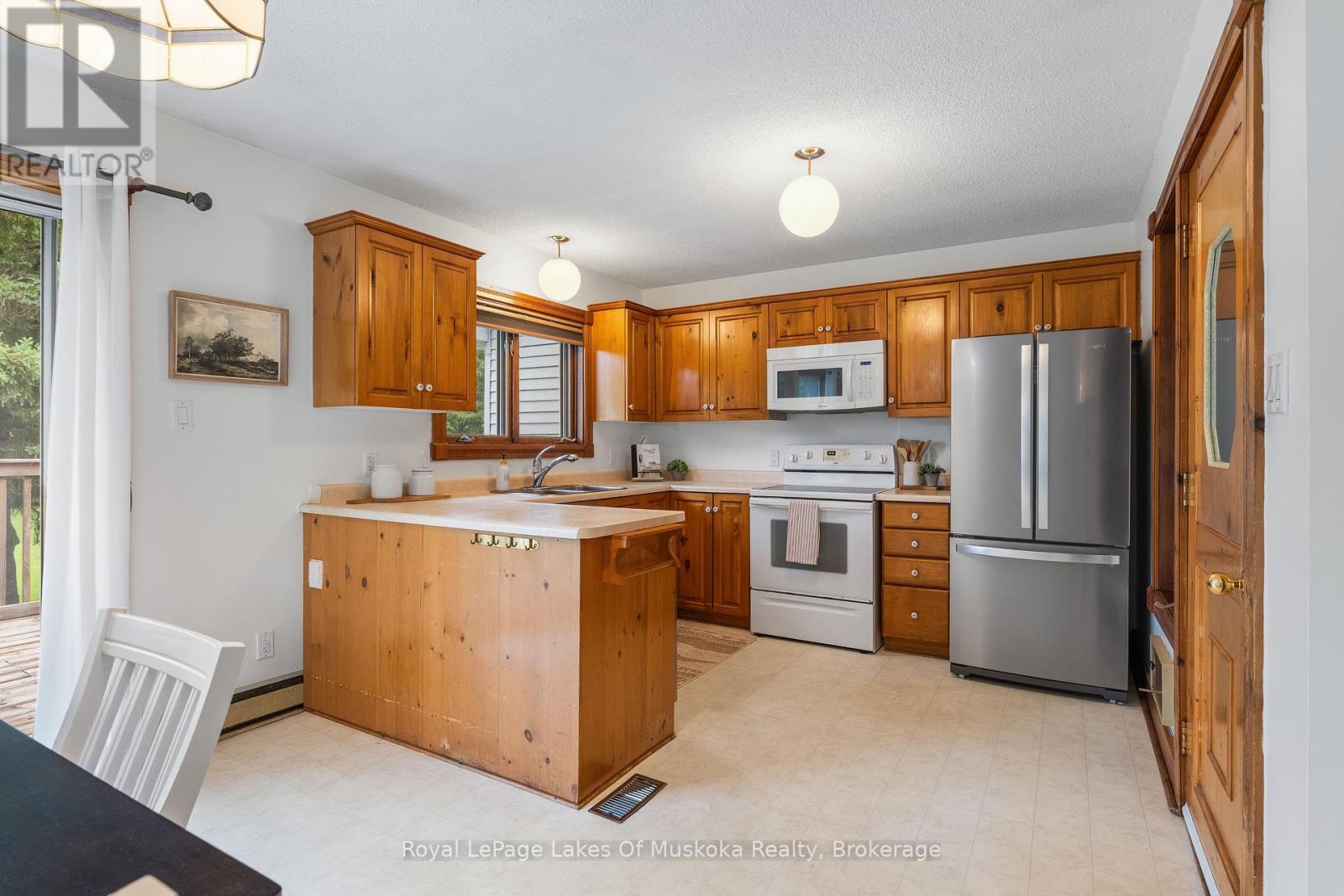 625 Old North Road, Huntsville, Ontario  P1H 2J4 - Photo 13 - X13444870