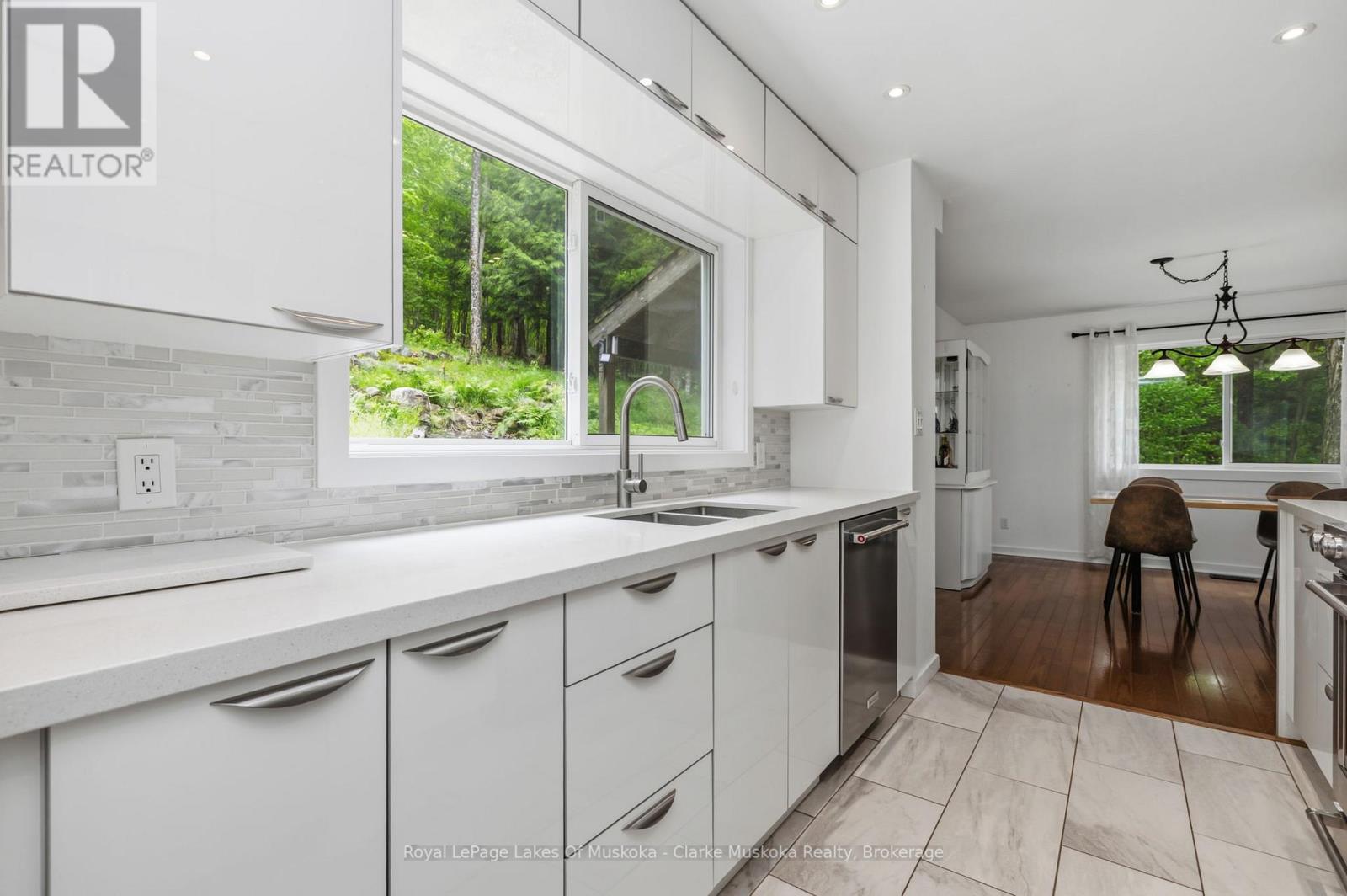 1037 Foreman Road, Muskoka Lakes, Ontario P0B 1J0 - Photo 10 - X13445972