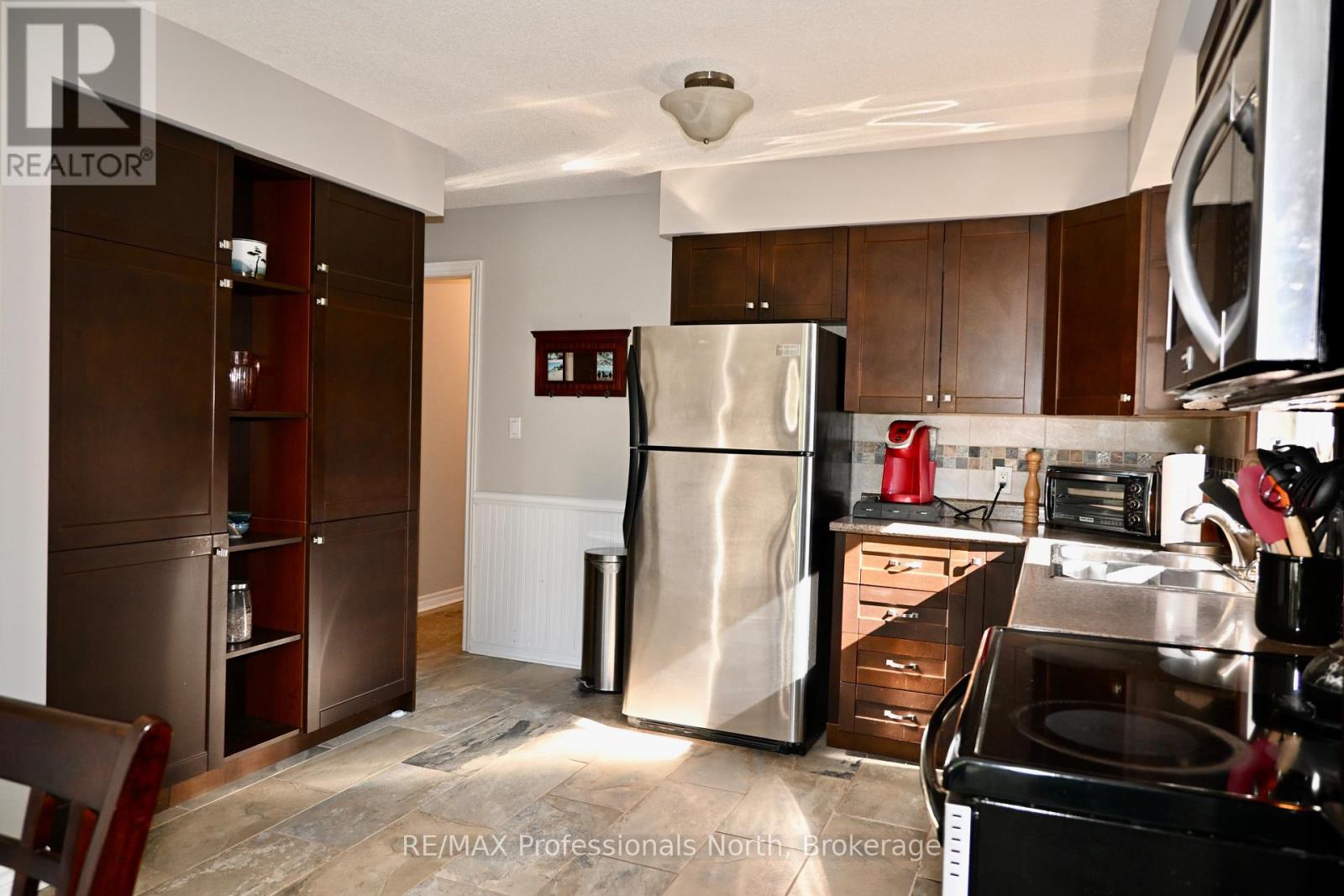 77 Hanes Road, Huntsville, Ontario P1H 1M3 - Photo 14 - X13449190