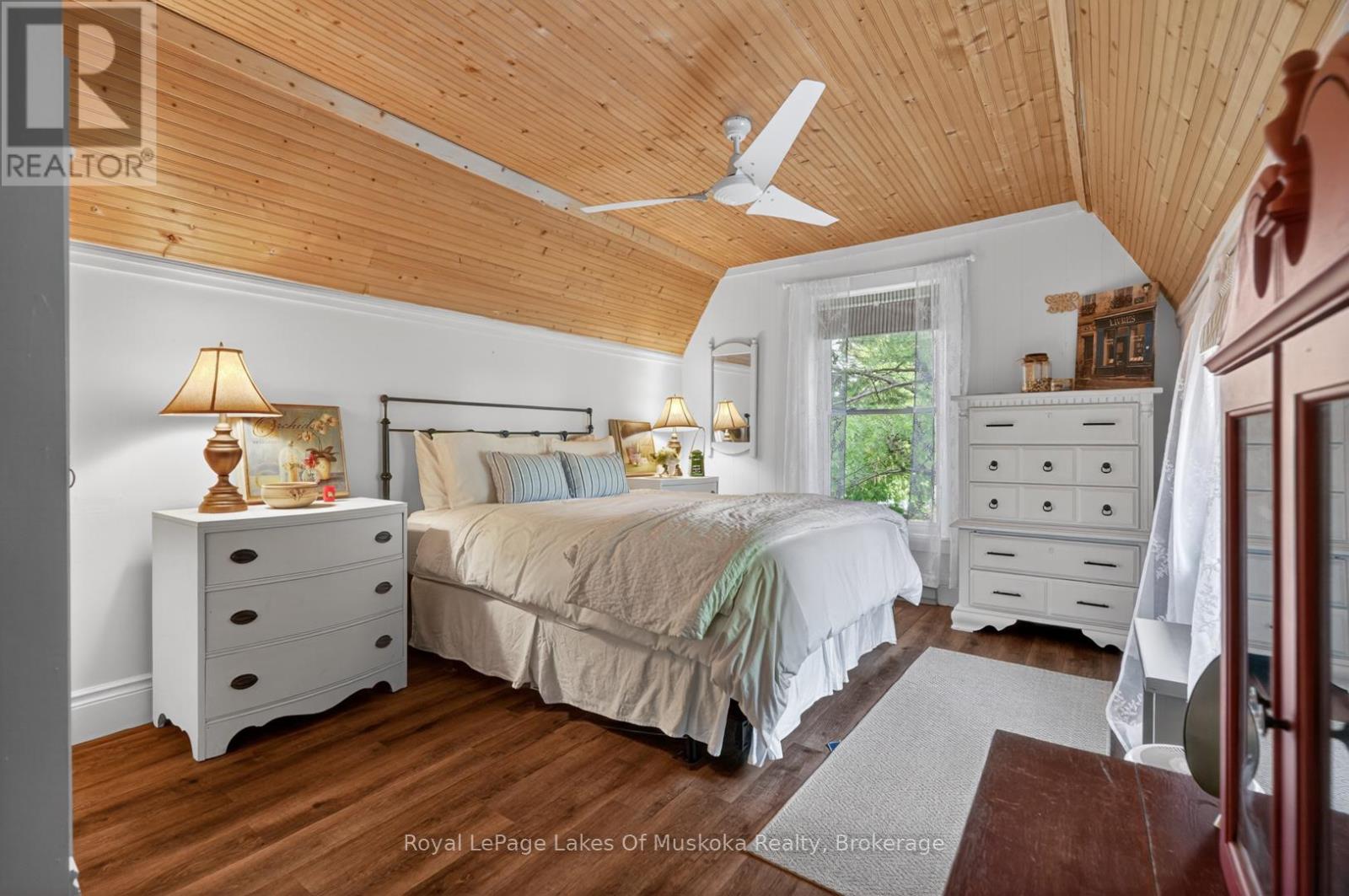 4 Spruce Street E, Lake Of Bays, Ontario P0B 1A0 - Photo 19 - X13449238