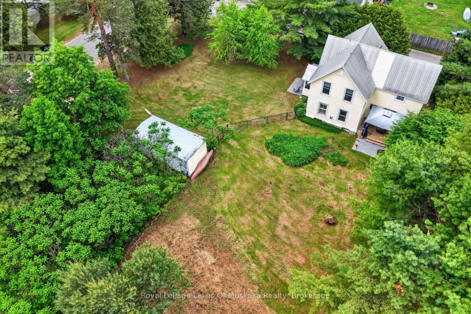 4 Spruce Street E, Lake Of Bays, Ontario P0B 1A0 - Photo 32 - X13449238