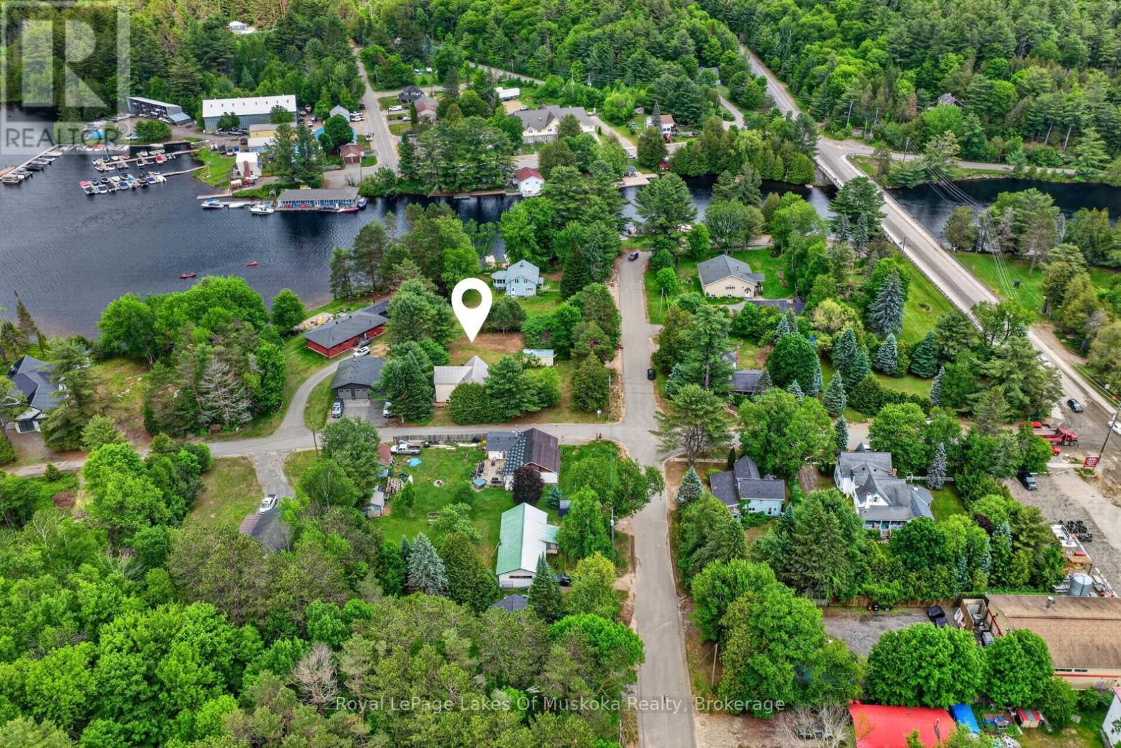 4 Spruce Street E, Lake Of Bays, Ontario P0B 1A0 - Photo 36 - X13449238