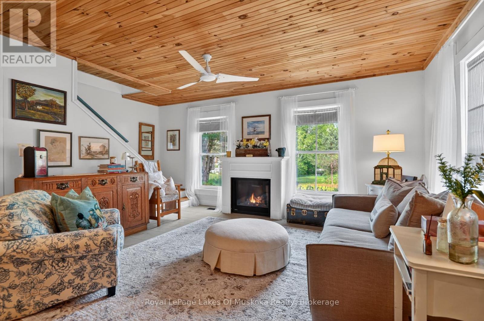 4 Spruce Street E, Lake Of Bays, Ontario P0B 1A0 - Photo 4 - X13449238
