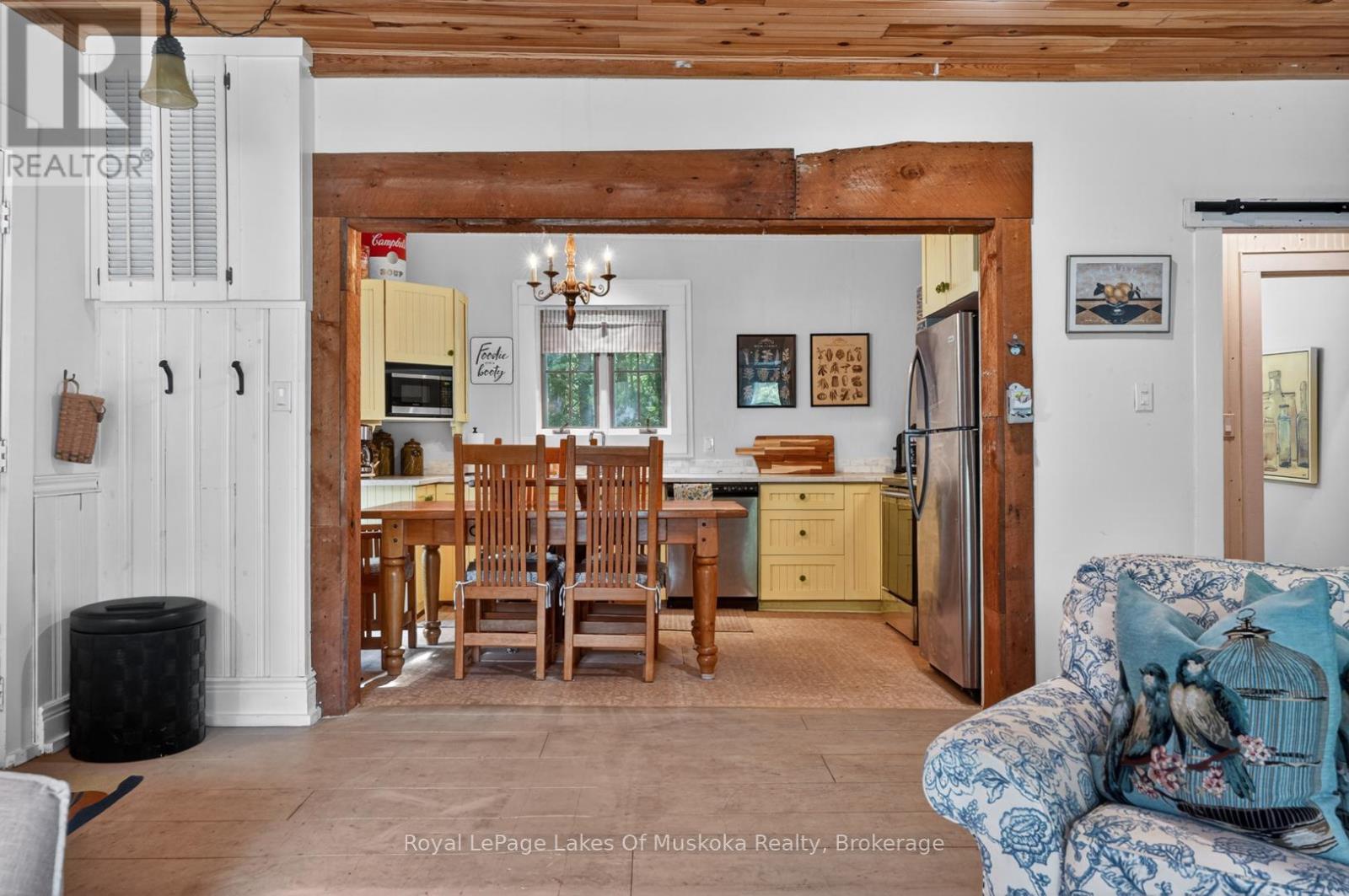 4 Spruce Street E, Lake Of Bays, Ontario P0B 1A0 - Photo 7 - X13449238