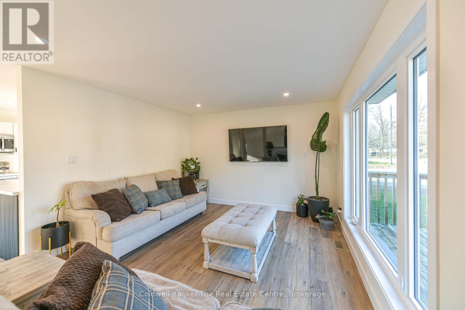 355 Louise Street, Gravenhurst, Ontario P1P 1E1 - Photo 3 - X13449928