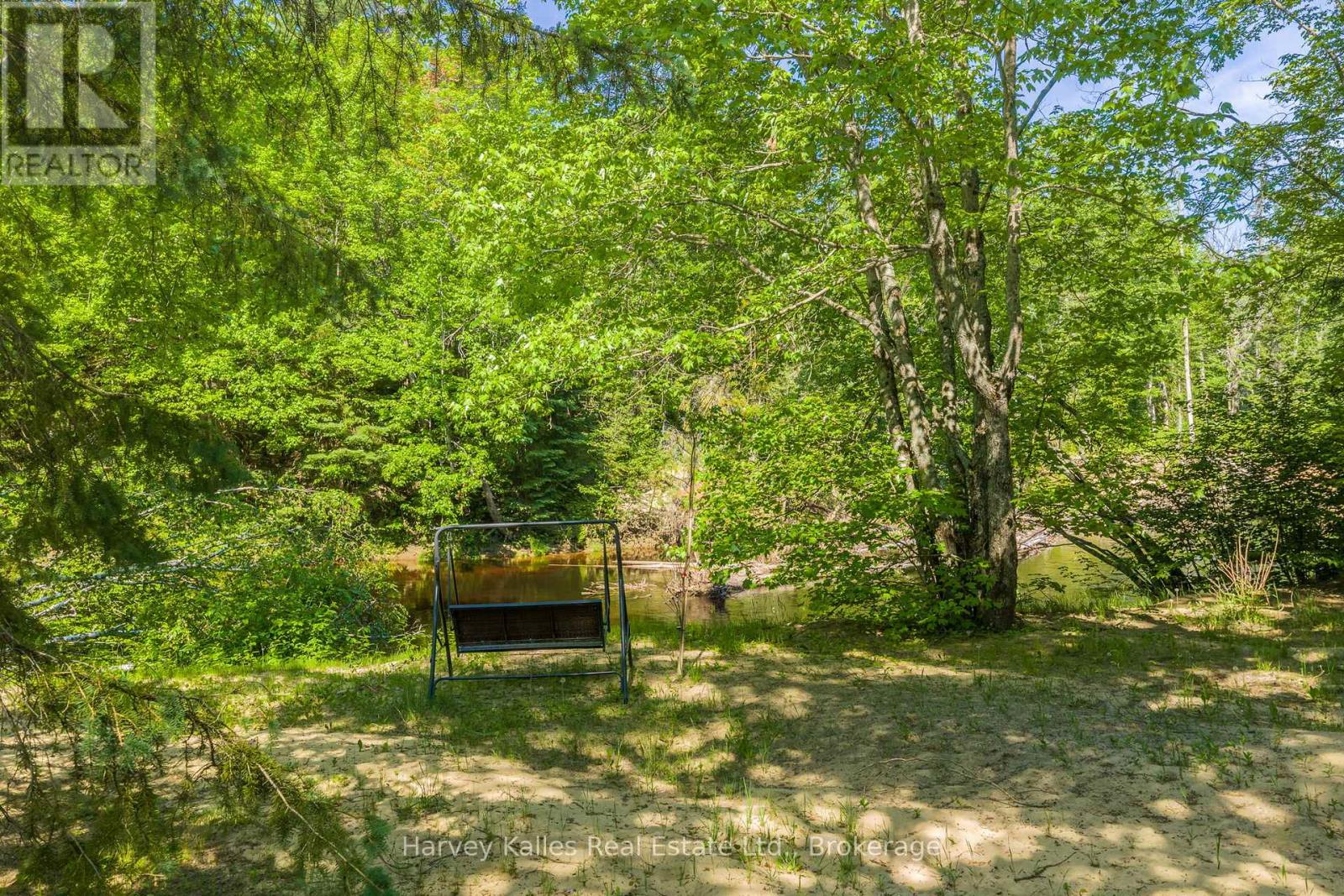 66 Robert Road E, Huntsville, Ontario P1H 2J4 - Photo 29 - X13452296