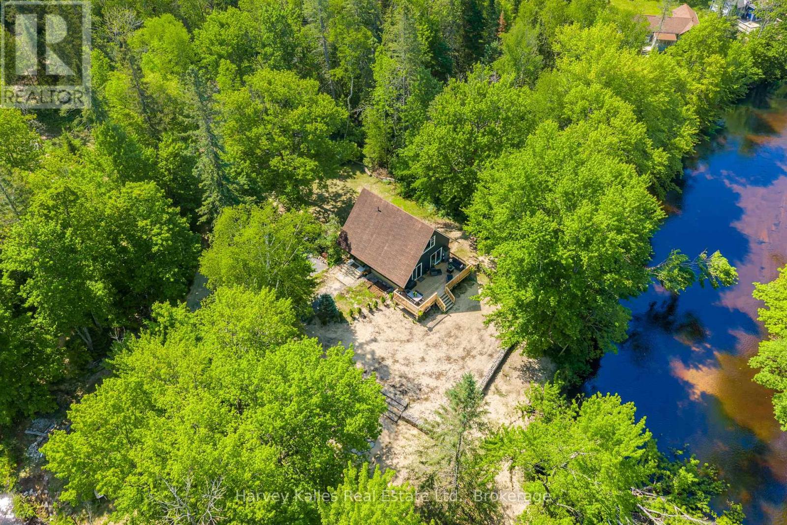66 Robert Road E, Huntsville, Ontario P1H 2J4 - Photo 33 - X13452296