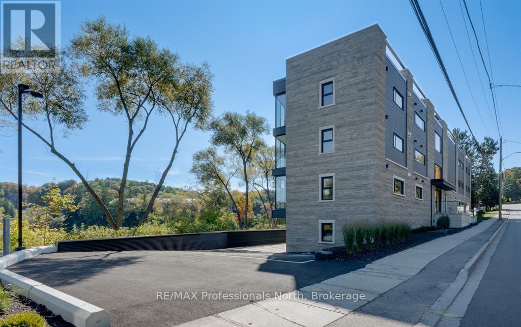 205 - 32 Brunel Road, Huntsville, Ontario P1H 1P5 - Photo 7 - X13453102