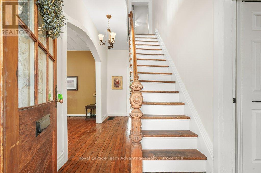 35 William Street, Parry Sound, Ontario  P2A 1V2 - Photo 5 - X13455420