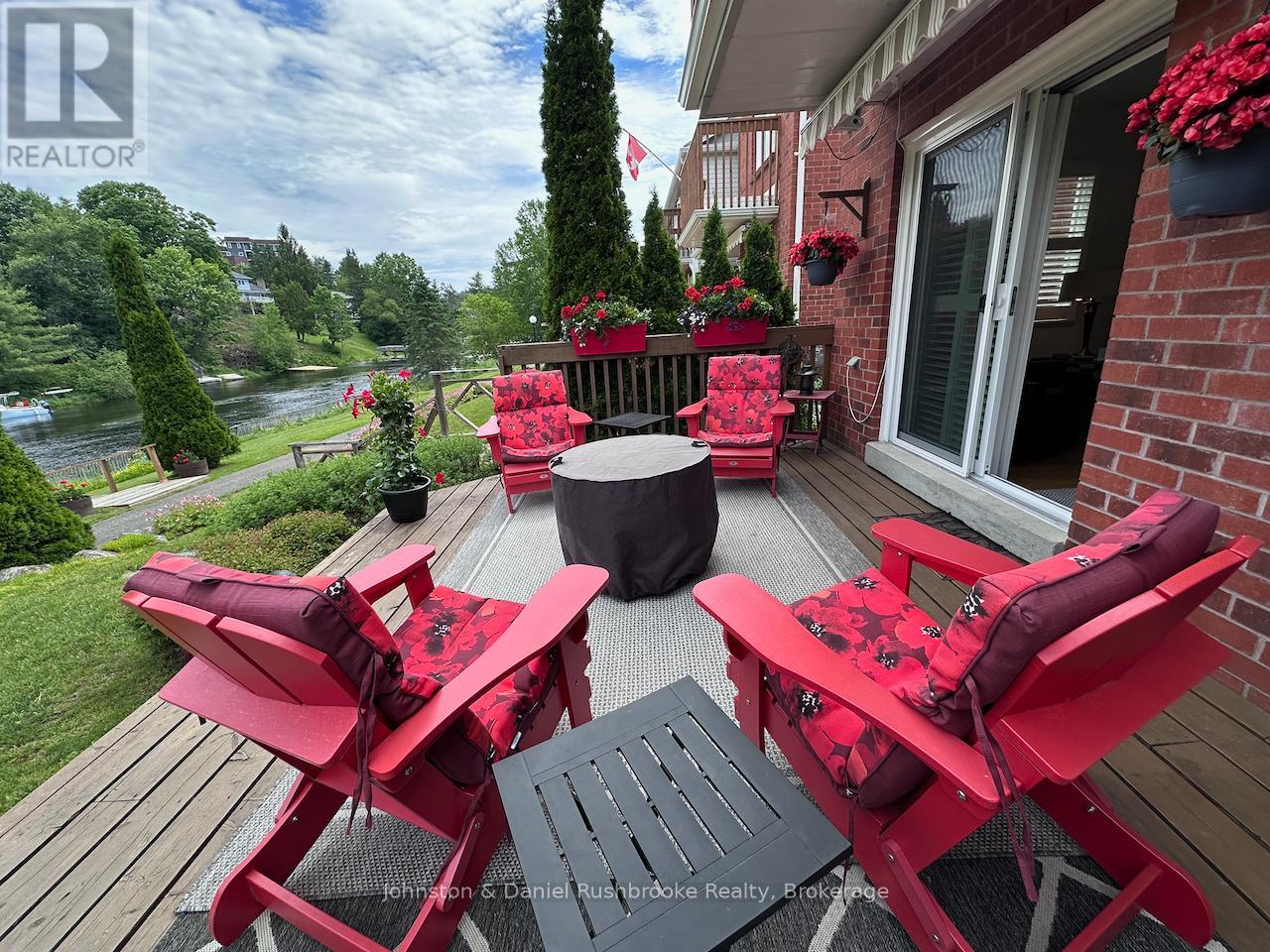 39 Shoreline Drive, Bracebridge, Ontario  P1L 1Z3 - Photo 3 - X13457784