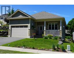 40 WINNIFRED AVENUE E, Parry Sound, Ontario