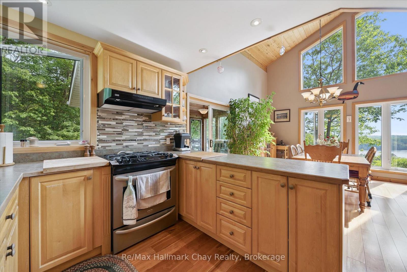 1497 Fox Point Road, Lake Of Bays, Ontario P0A 1H0 - Photo 9 - X13459608