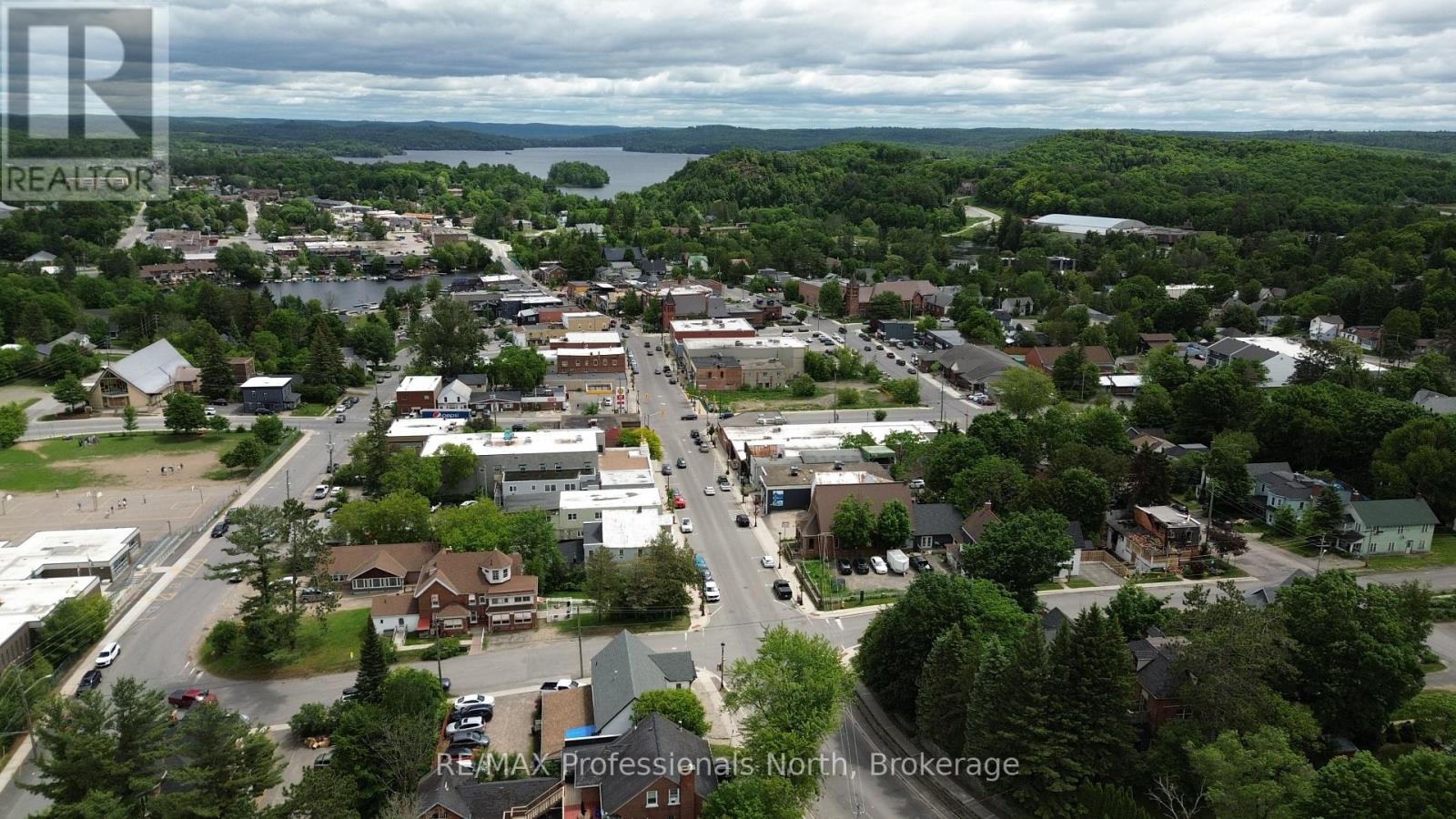 6 Dufferin Street N, Huntsville, Ontario  P1H 1X3 - Photo 32 - X13462246