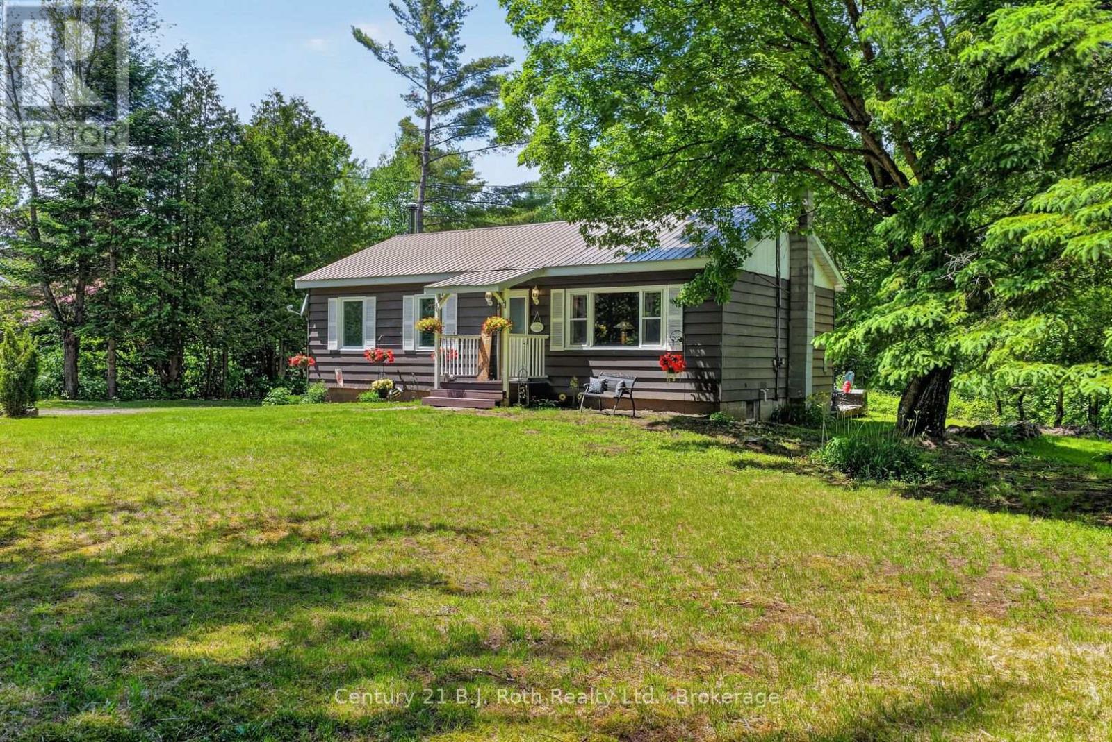 1020 Rosseau Lake Road 1, Muskoka Lakes, Ontario  P0B 1P0 - Photo 2 - X13462760