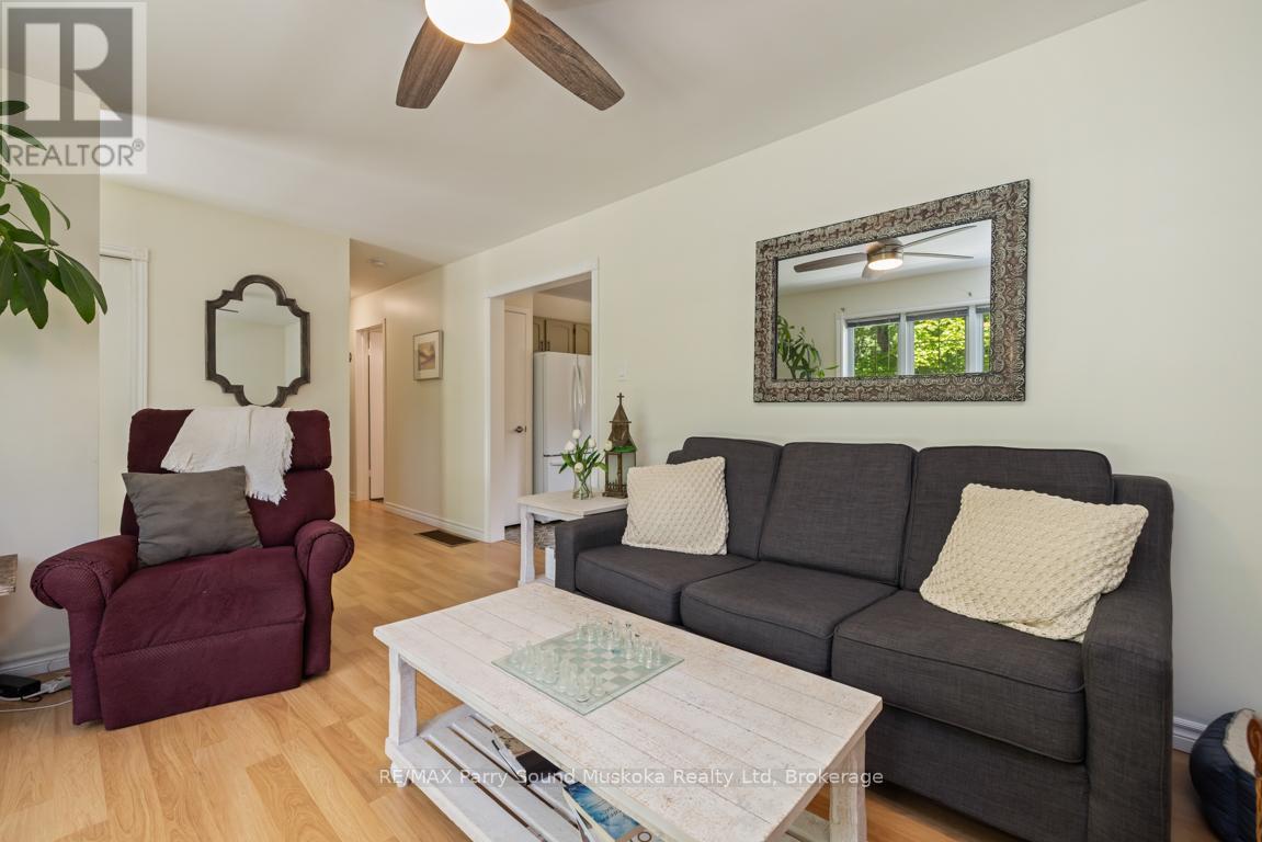 28 Clerks Road, Georgian Bay, Ontario  P0C 1H0 - Photo 12 - X13463442