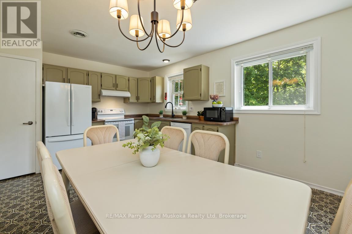 28 Clerks Road, Georgian Bay, Ontario  P0C 1H0 - Photo 16 - X13463442