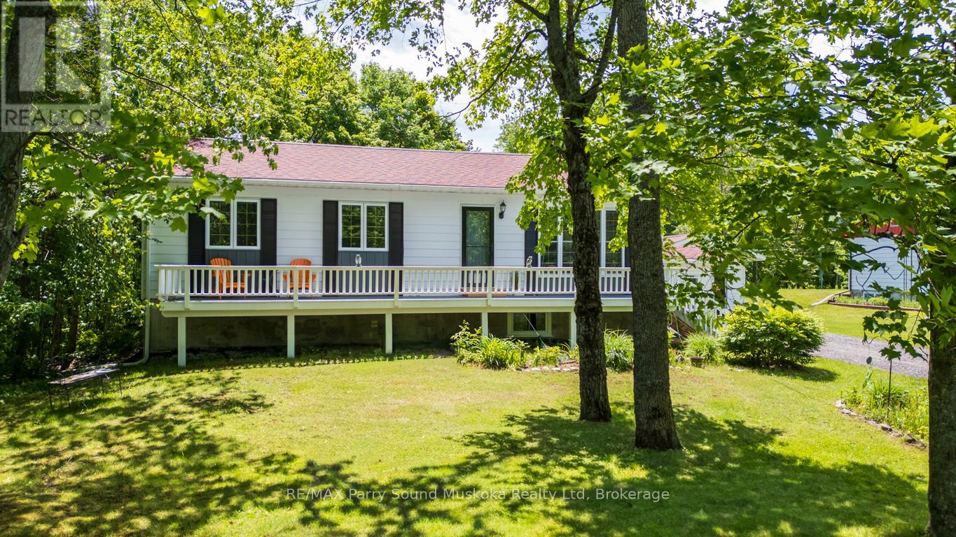 28 Clerks Road, Georgian Bay, Ontario  P0C 1H0 - Photo 2 - X13463442