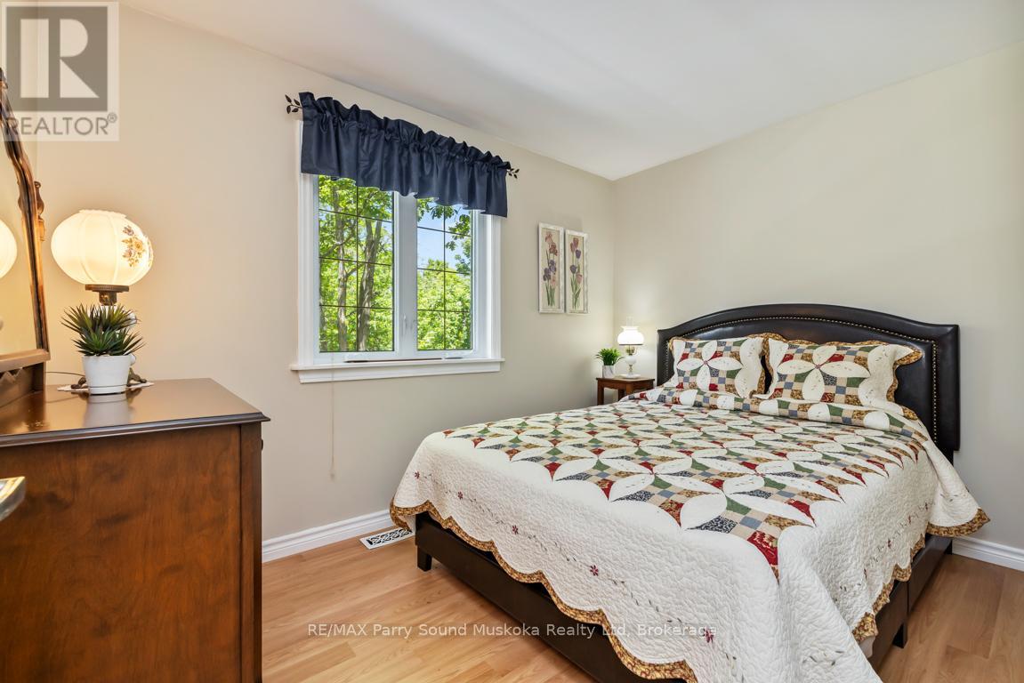 28 Clerks Road, Georgian Bay, Ontario  P0C 1H0 - Photo 20 - X13463442