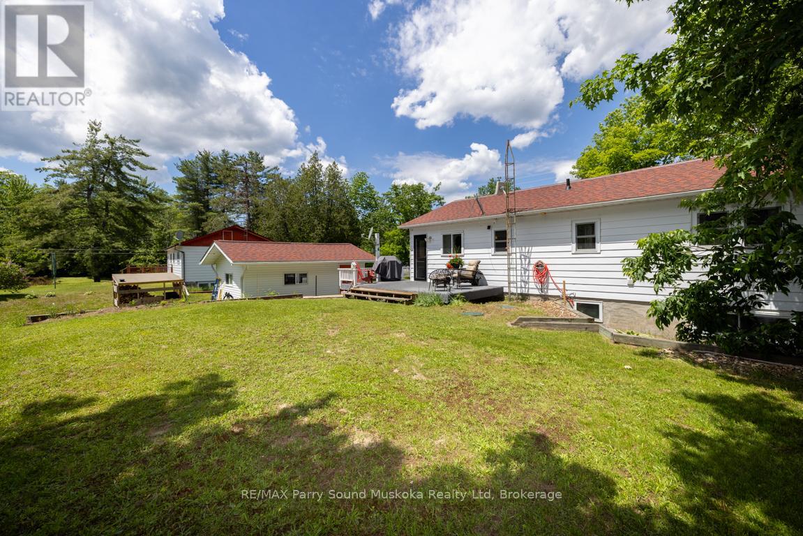 28 Clerks Road, Georgian Bay, Ontario  P0C 1H0 - Photo 5 - X13463442
