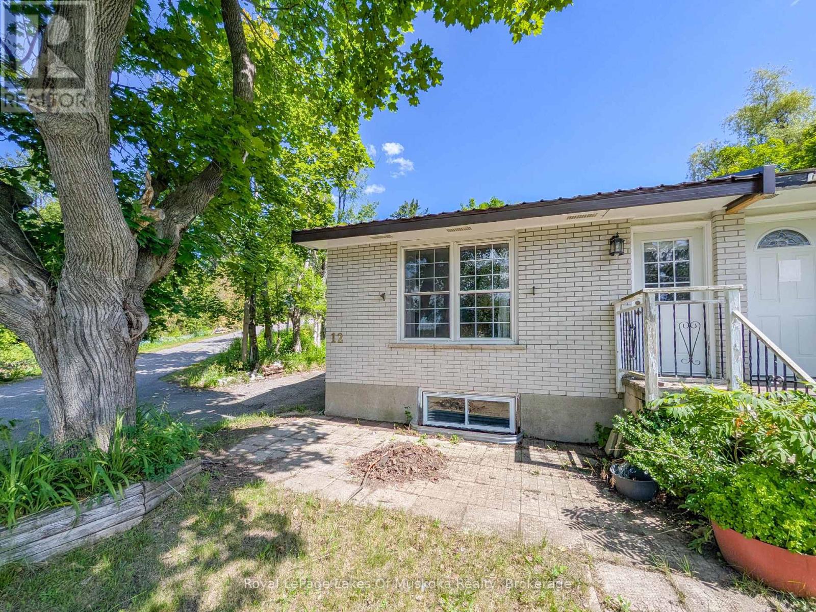 12 Valley Drive, Bracebridge, Ontario  P1L 1B8 - Photo 1 - X13466432