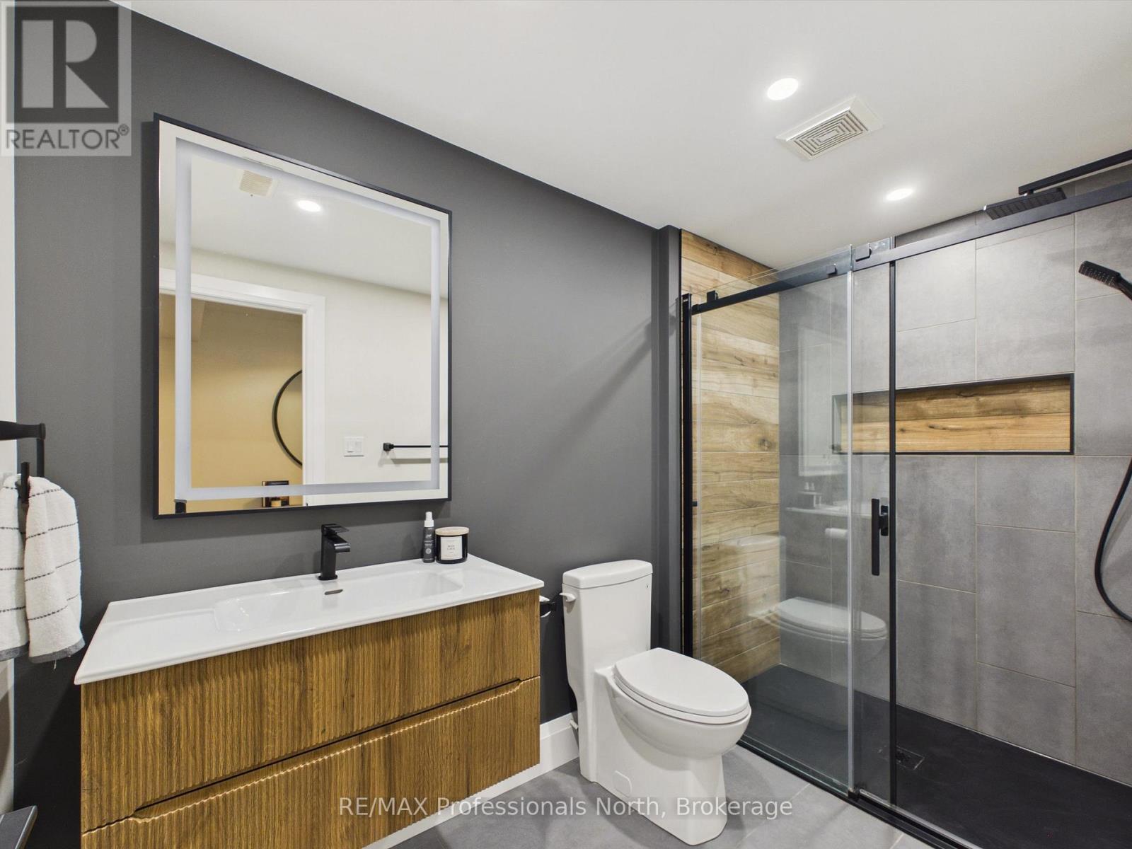 126 Deerfoot Trail, Huntsville, Ontario  P1H 0A8 - Photo 39 - X13471442