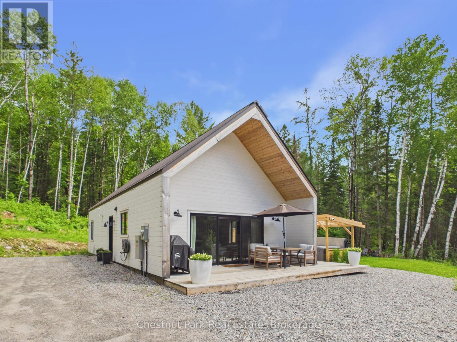 622 Fish Lake Road, Huntsville, Ontario P1H 2J6 - Photo 3 - X13476372