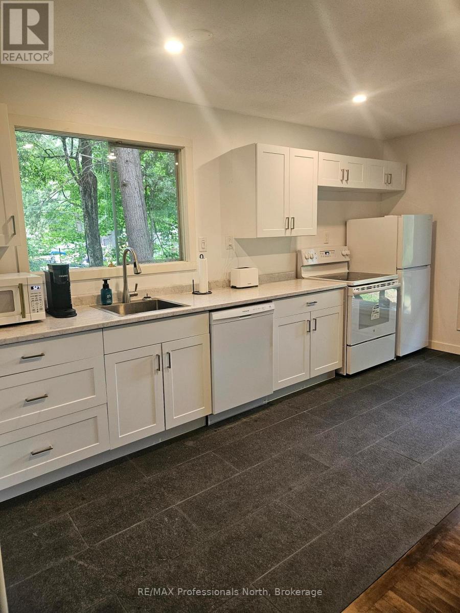1019 Springdale Shores Pvt, Bracebridge, Ontario P1L 1W9 - Photo 3 - X13482856