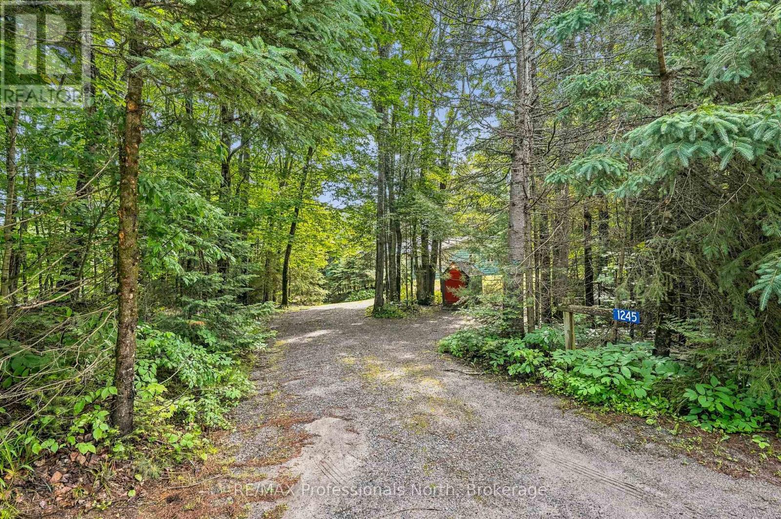 1245 Sherwood Forest Road, Bracebridge, Ontario P1L 1X3 - Photo 39 - X13484372
