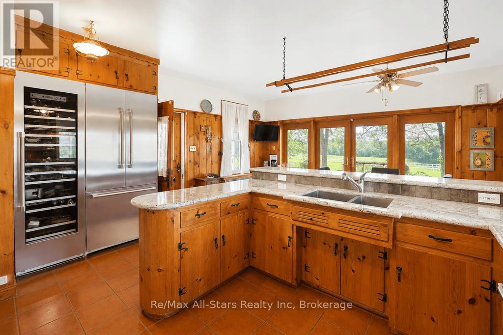 2383 60 Highway, Lake Of Bays, Ontario  P1H 2E5 - Photo 17 - X13485936