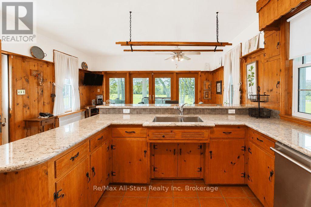 2383 60 Highway, Lake Of Bays, Ontario  P1H 2E5 - Photo 18 - X13485936