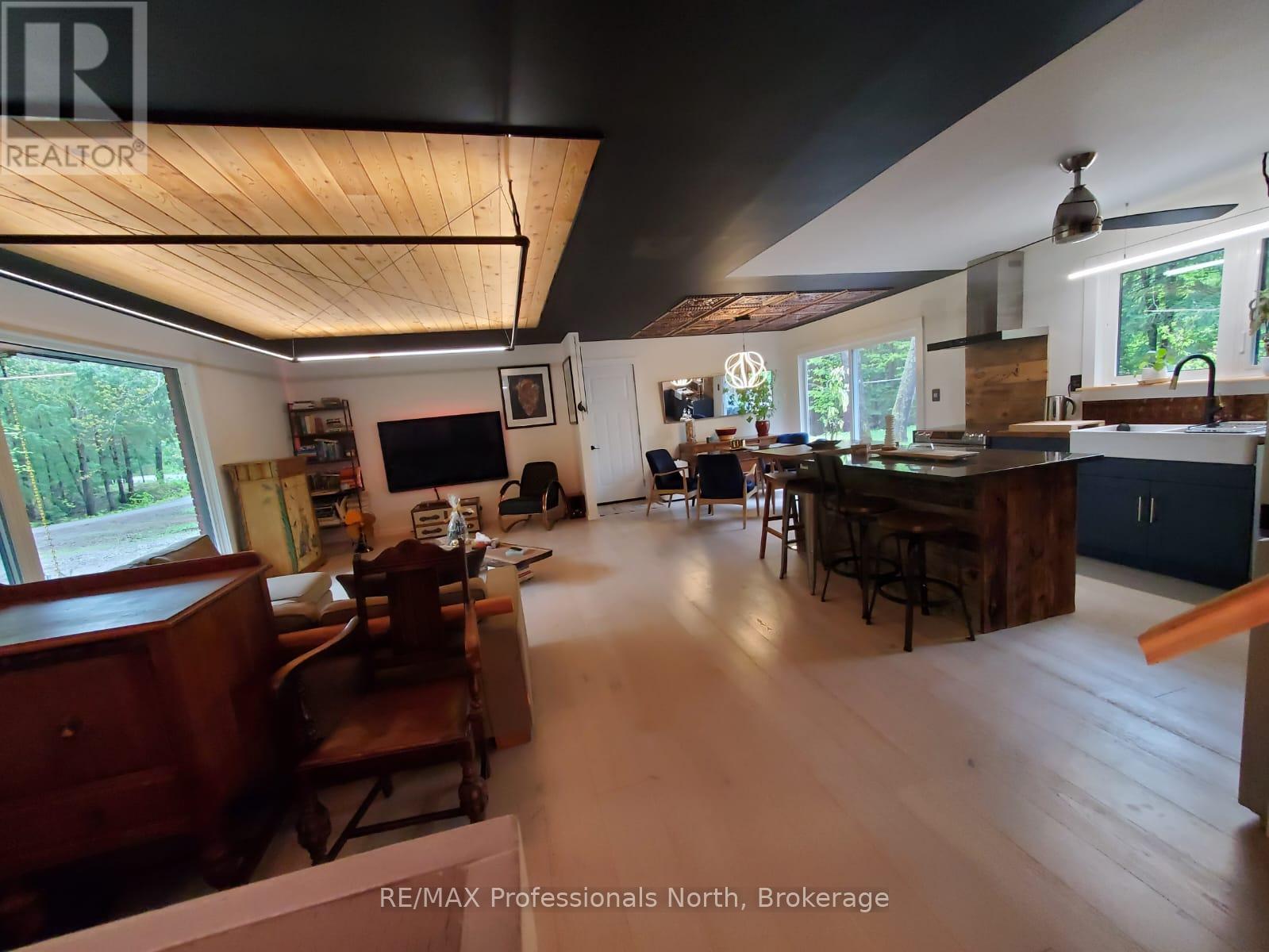 1460 Peterson Road, Bracebridge, Ontario P1L 1X1 - Photo 4 - X13486020