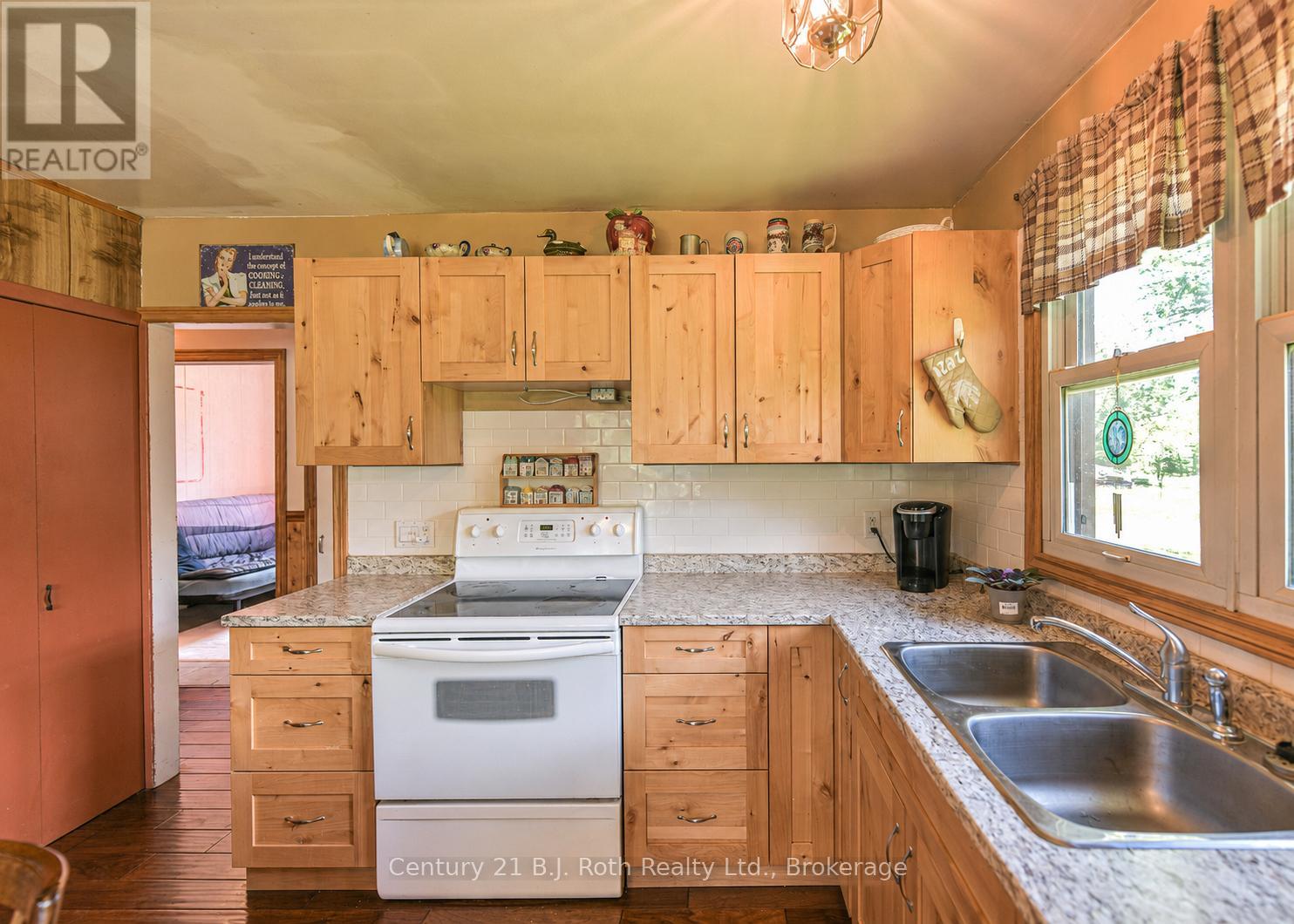 1423 Canning Road, Gravenhurst, Ontario P0E 1N0 - Photo 17 - X13489318