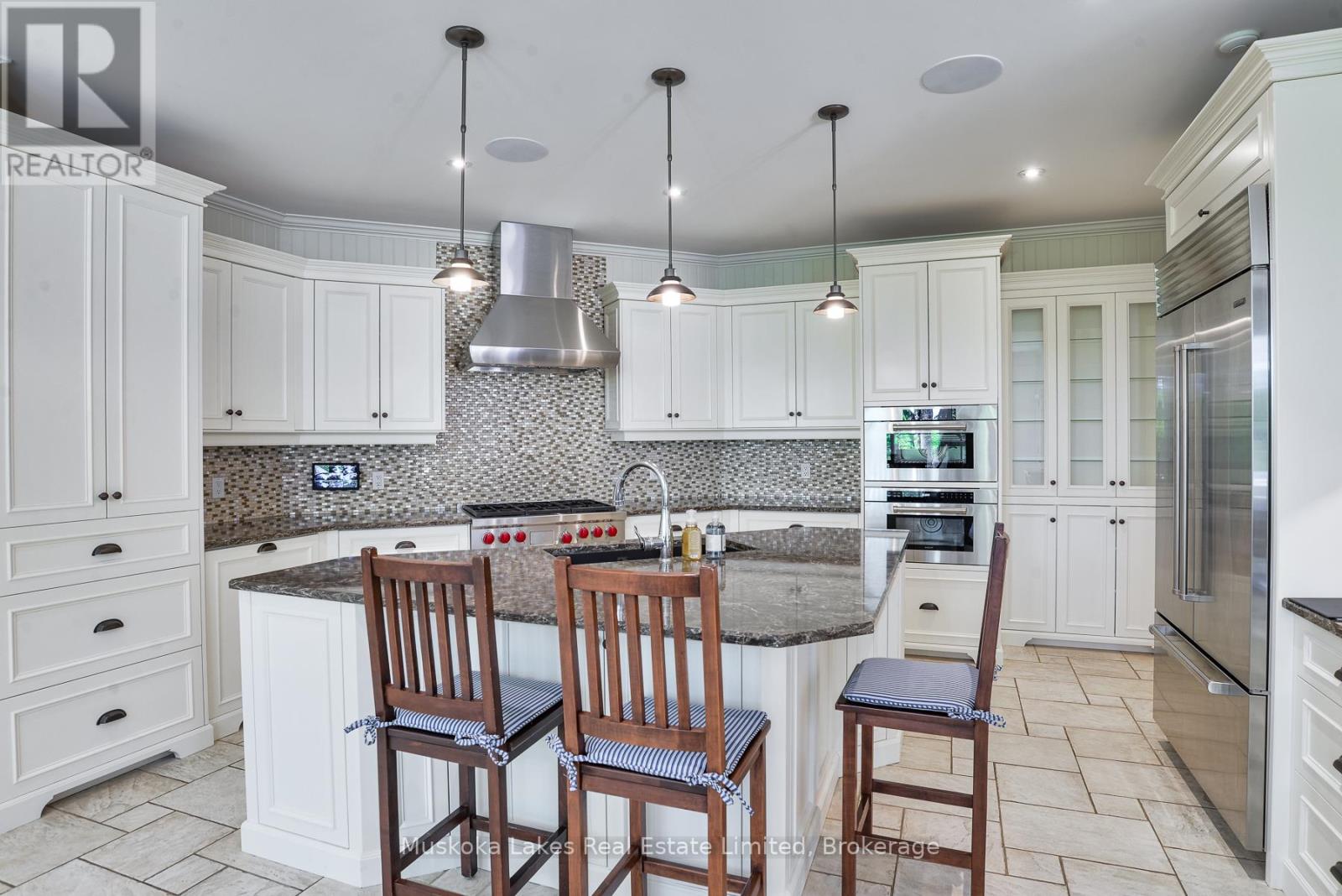 44 Estate Drive, Muskoka Lakes, Ontario  P0B 1J0 - Photo 9 - X13489860