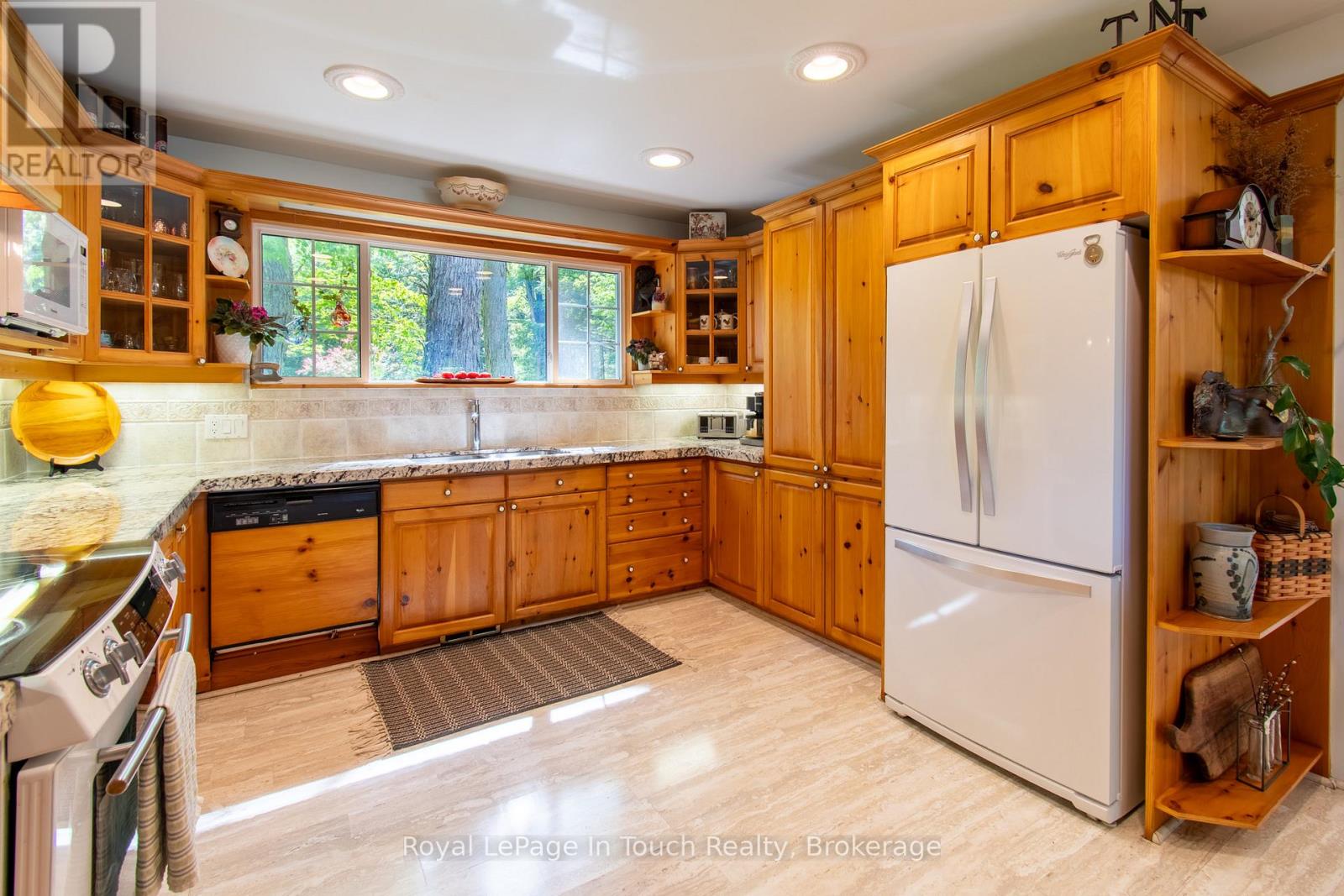 1464 Golden Beach Road, Bracebridge, Ontario  P1L 1W8 - Photo 13 - X13491430