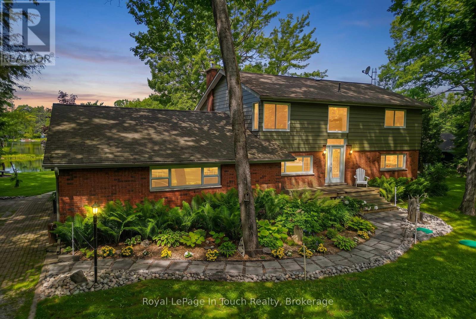 1464 Golden Beach Road, Bracebridge, Ontario  P1L 1W8 - Photo 2 - X13491430