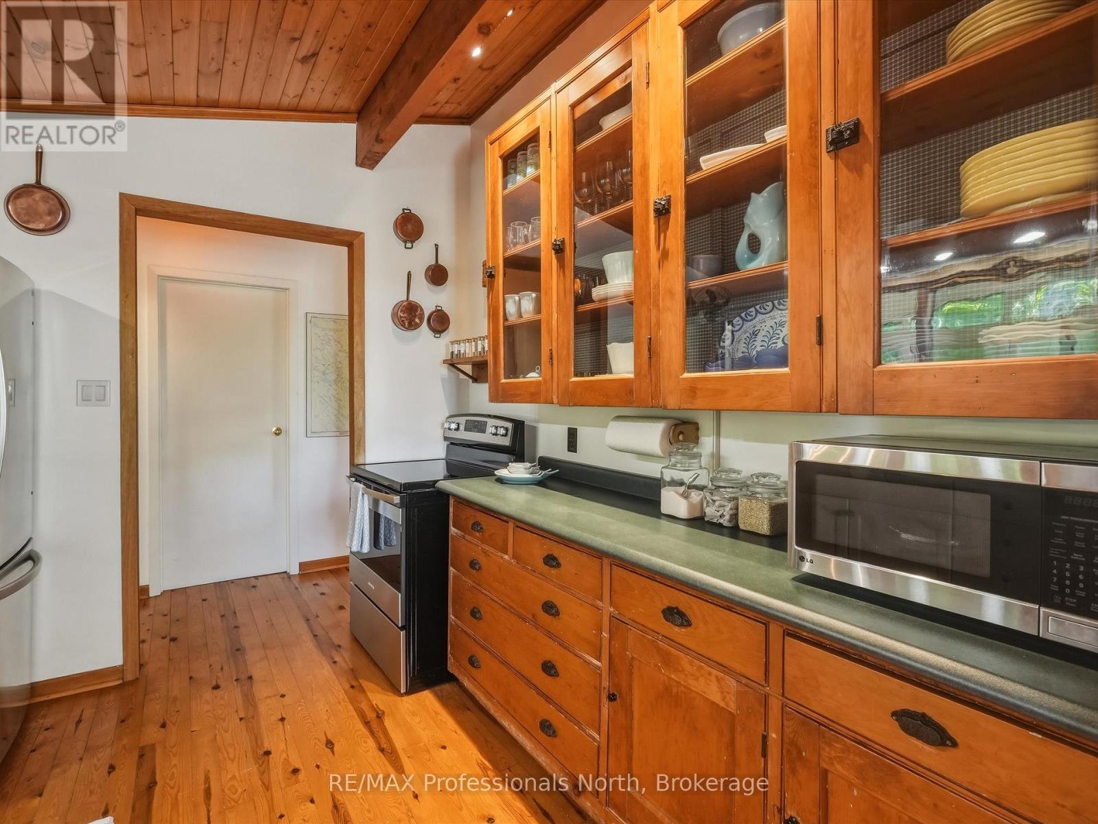 23 Taylor Island, Gravenhurst, Ontario  P1P 1R2 - Photo 8 - X13491704