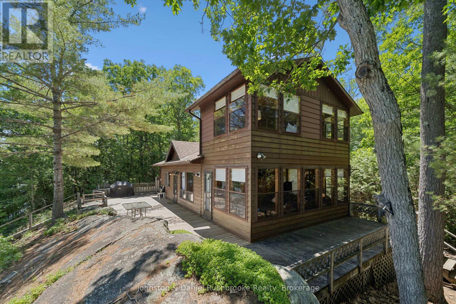 1277 & 1279 Woodland Drive, Gravenhurst, Ontario  P1P 1R2 - Photo 3 - X13492706