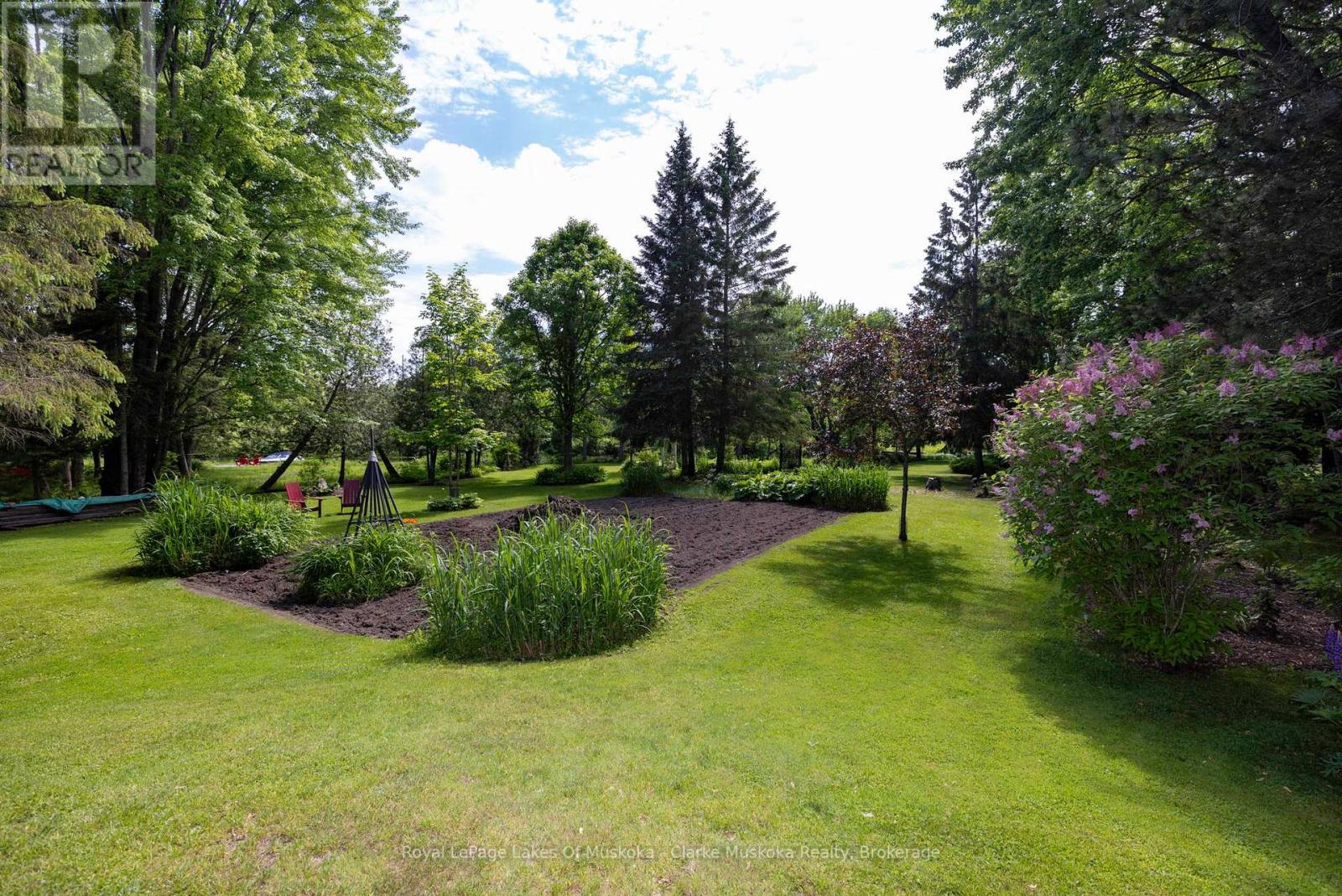43 Maple St, Seguin, Ontario  P0C 1J0 - Photo 8 - X13494016