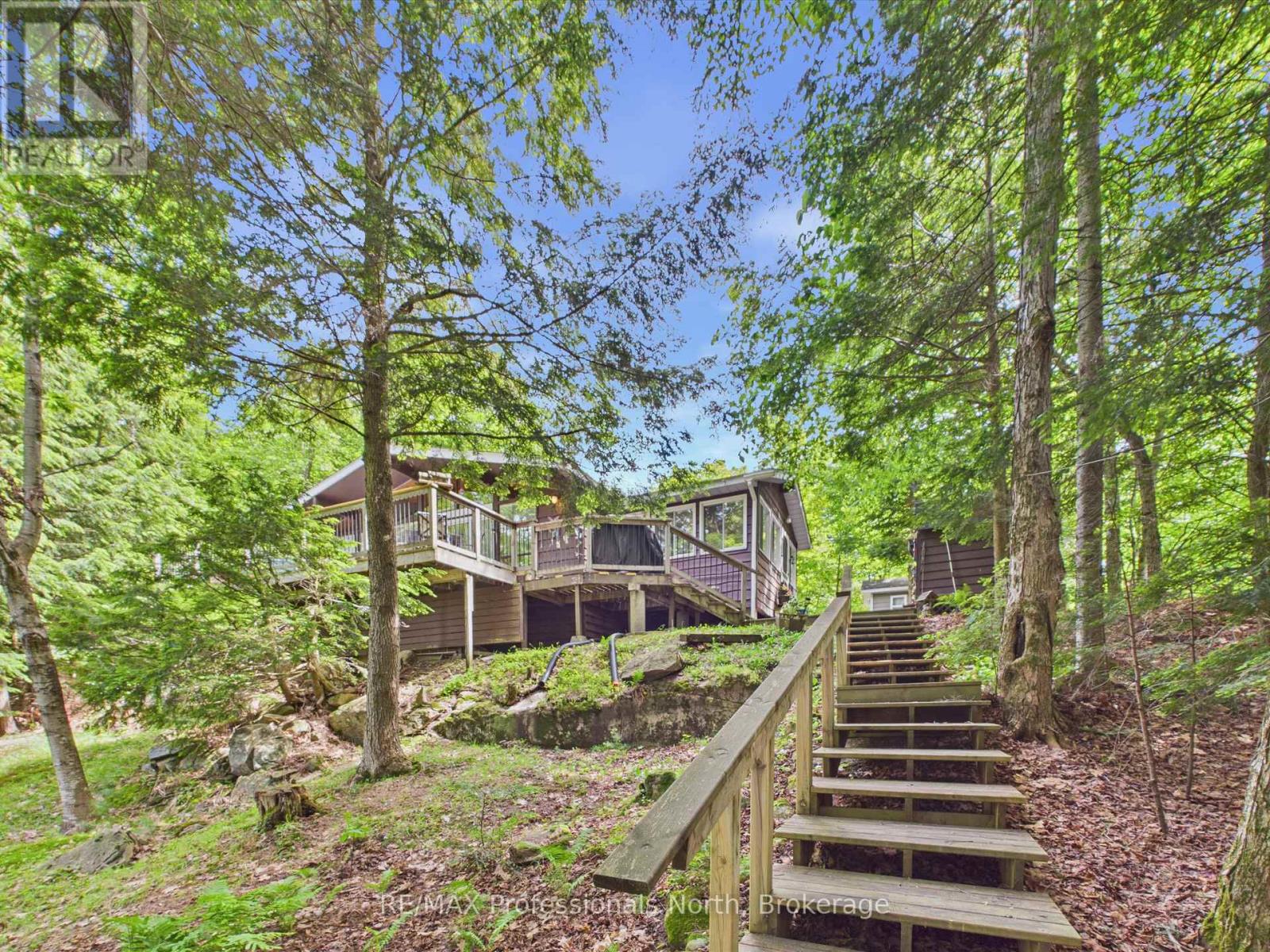 1007 Leech Lake Point Road, Bracebridge, Ontario  P1L 1X3 - Photo 3 - X13494178