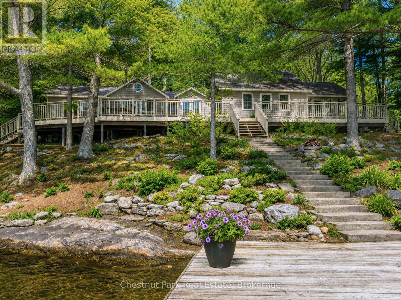 51 Taylor Island, Gravenhurst, Ontario P1P 1R2 - Photo 1 - X13494674