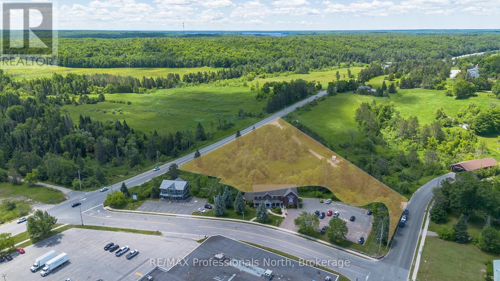 551 Muskoka 118 Road W, Bracebridge, Ontario  P1L 1Y1 - Photo 1 - X13496570