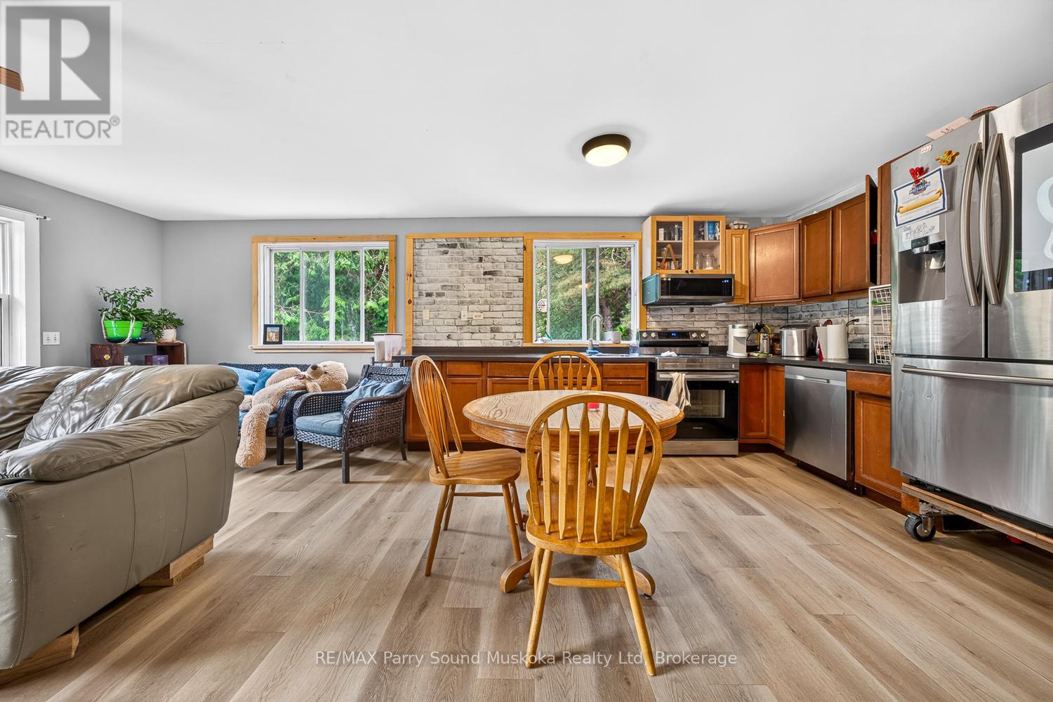 15 Toronto Lake Road, Georgian Bay, Ontario  P0C 1H0 - Photo 14 - X13499016
