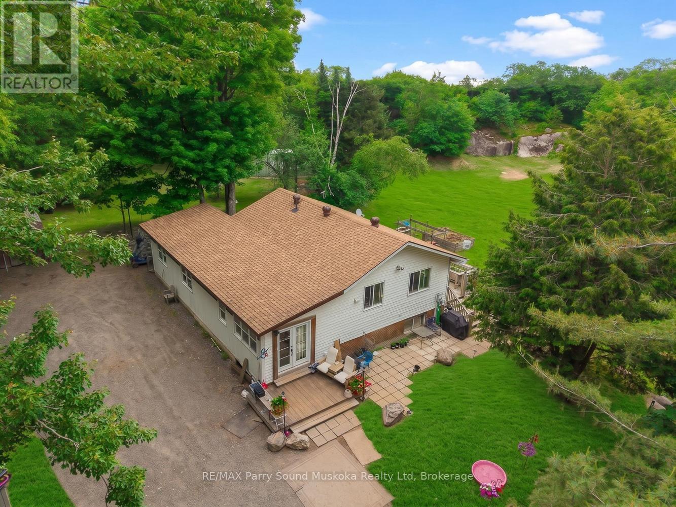 15 Toronto Lake Road, Georgian Bay, Ontario  P0C 1H0 - Photo 4 - X13499016