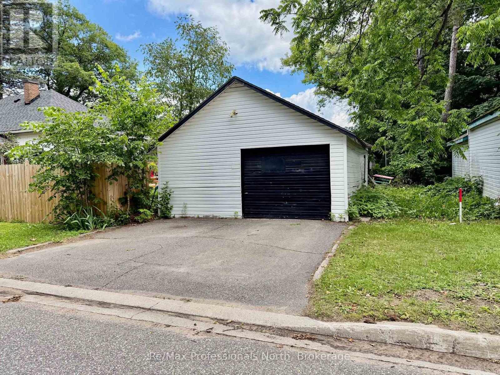 191 Phillip Street W, Gravenhurst, Ontario  P1P 1J4 - Photo 27 - X13499562